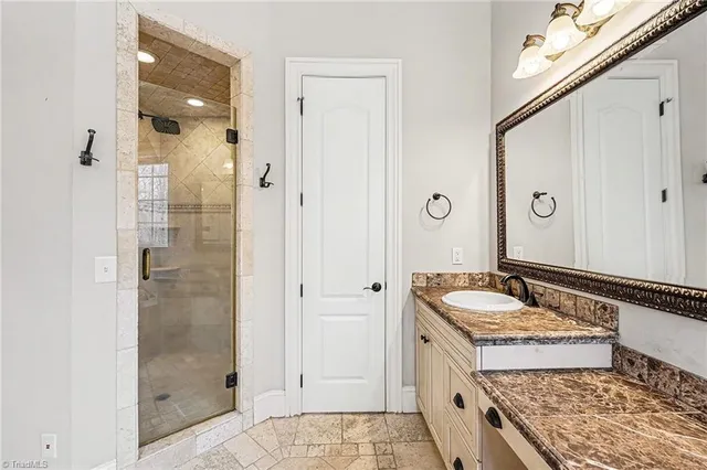 $815,000 | 5902 Snow Hill Drive, Summerfield, NC 27358