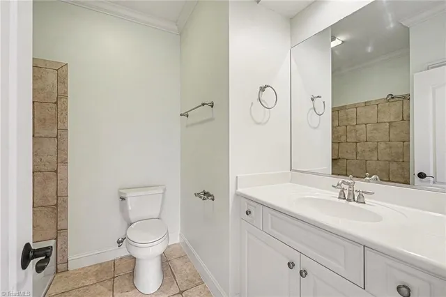 $815,000 | 5902 Snow Hill Drive, Summerfield, NC 27358