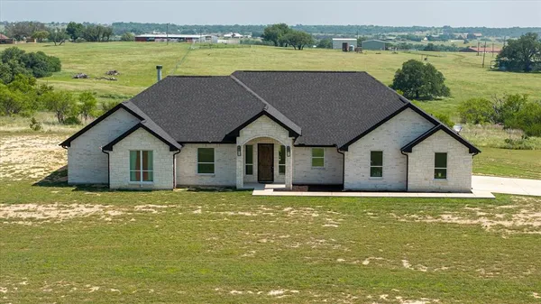 $750,000 | 435 Cattle Drive, Stephenville, TX 76401