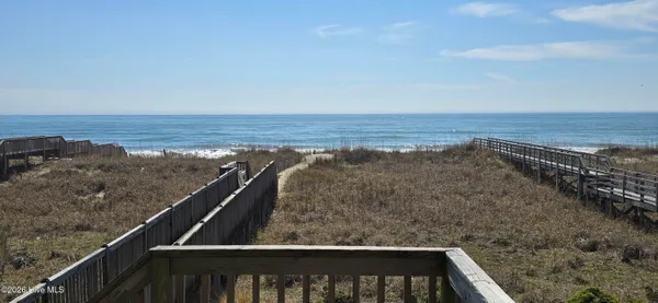 $1,750,000 | 256 East 1st Street, Ocean Isle Beach, NC 28469