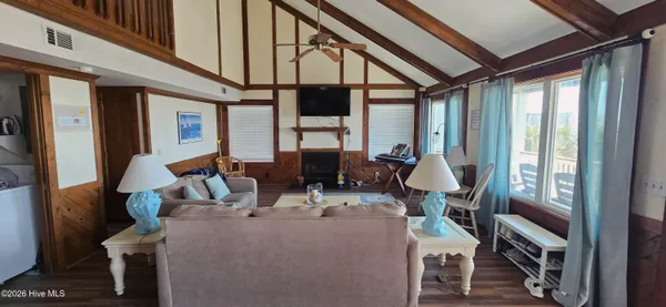 $1,750,000 | 256 East 1st Street, Ocean Isle Beach, NC 28469