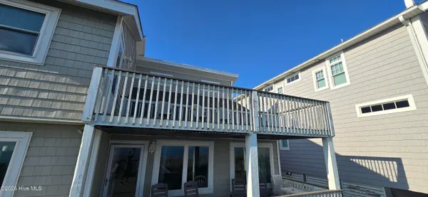 $1,750,000 | 256 East 1st Street, Ocean Isle Beach, NC 28469