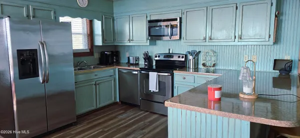 $1,750,000 | 256 East 1st Street, Ocean Isle Beach, NC 28469