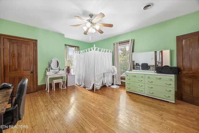 $414,900 | 502 Main Street, New Tazewell, TN 37825