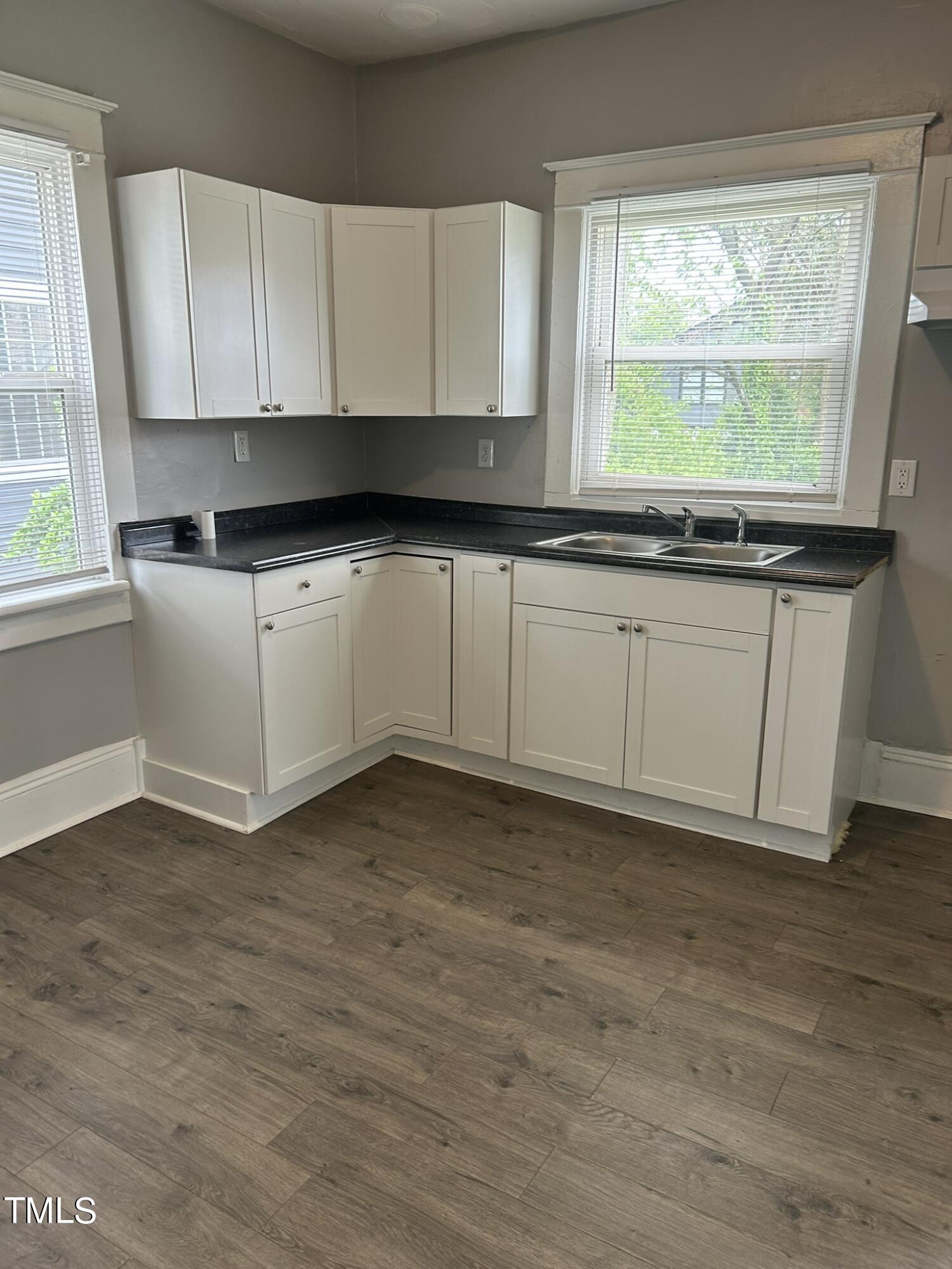 1410 East Jones Street Raleigh, NC 27610 - Photo 6 of 14 IMG_3320