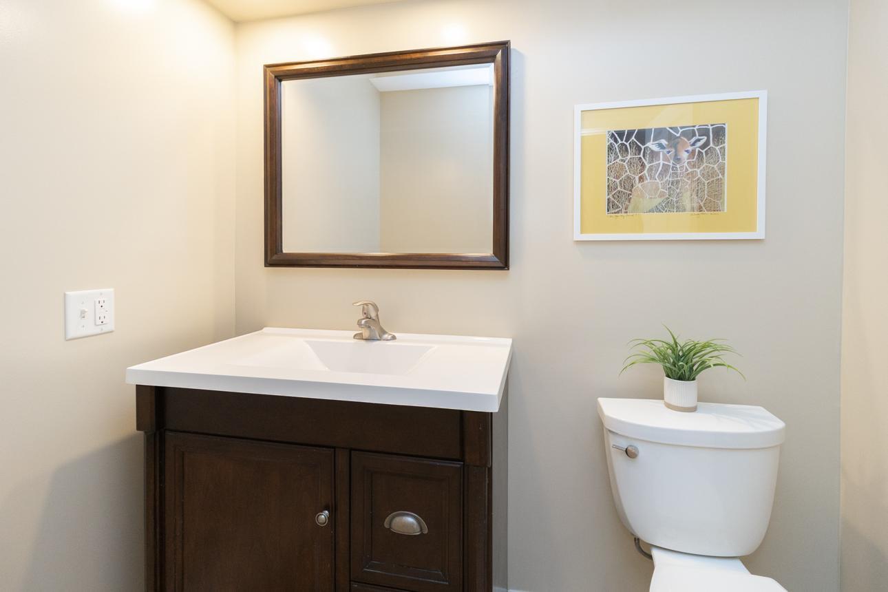 1050 Overlook Road Mendota Heights, MN 55118 - Photo 49 of 63 Gallery Image 49