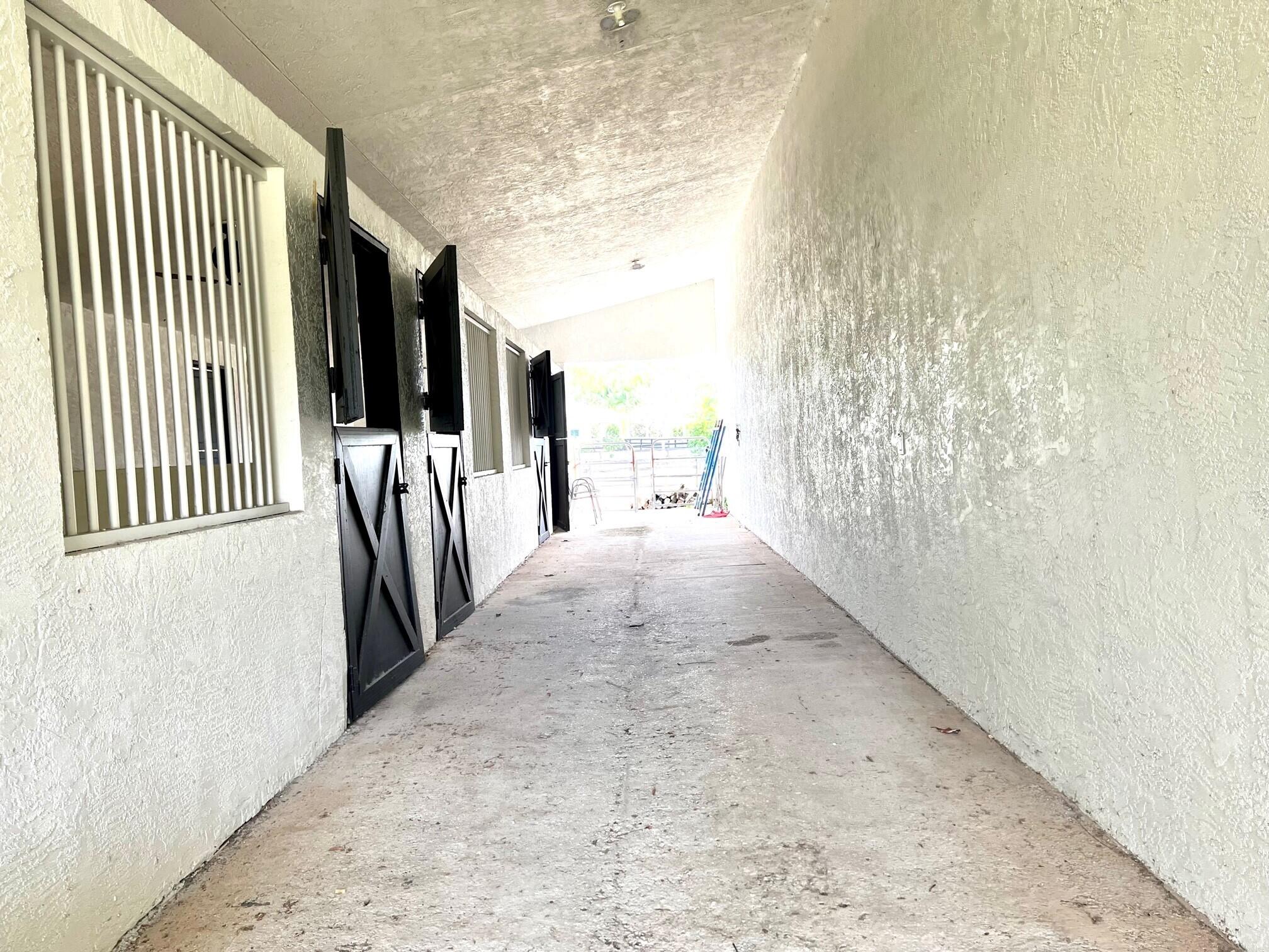 6186 Duckweed Road Lake Worth, FL 33449 - Photo 38 of 42 dw35