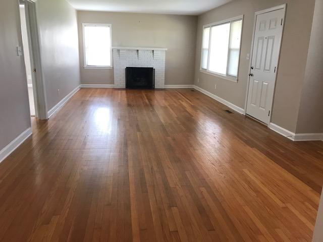 2054 Hickory Valley Road Chattanooga, TN 37421 - Photo 2 of 16 Living Room