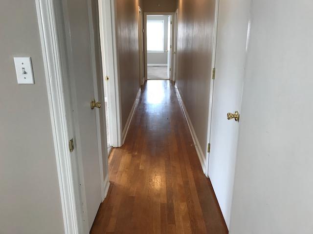 2054 Hickory Valley Road Chattanooga, TN 37421 - Photo 8 of 16 Hallway