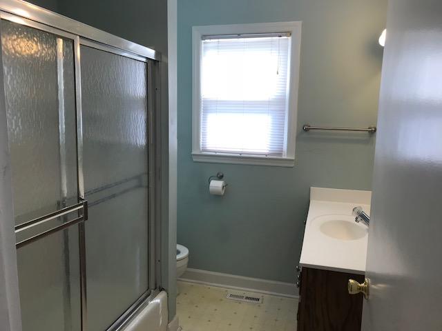 2054 Hickory Valley Road Chattanooga, TN 37421 - Photo 9 of 16 Bathroom