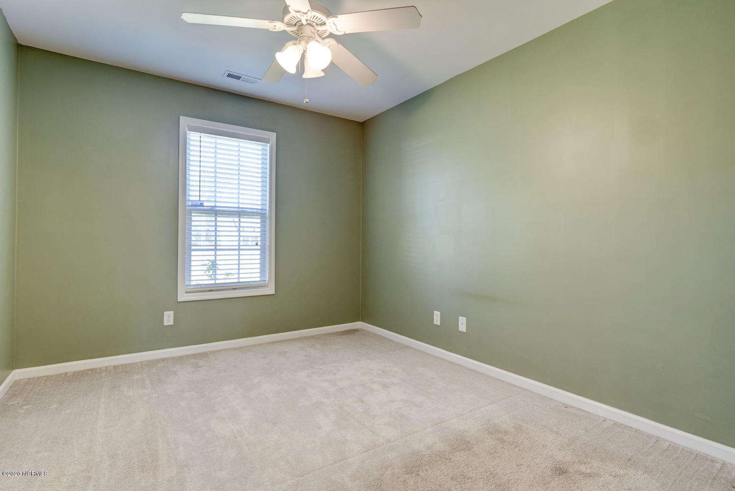 354 Folkstone Road Holly Ridge, NC 28445 - Photo 28 of 34 354 Folkstone Rd Surf City NC-large-027-
