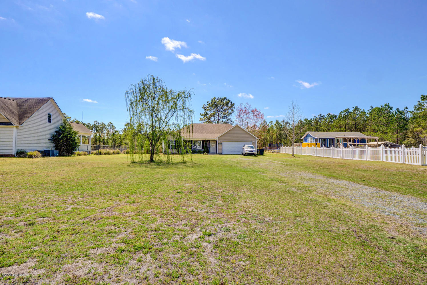 354 Folkstone Road Holly Ridge, NC 28445 - Photo 4 of 34 354 Folkstone Rd Surf City NC-large-003-
