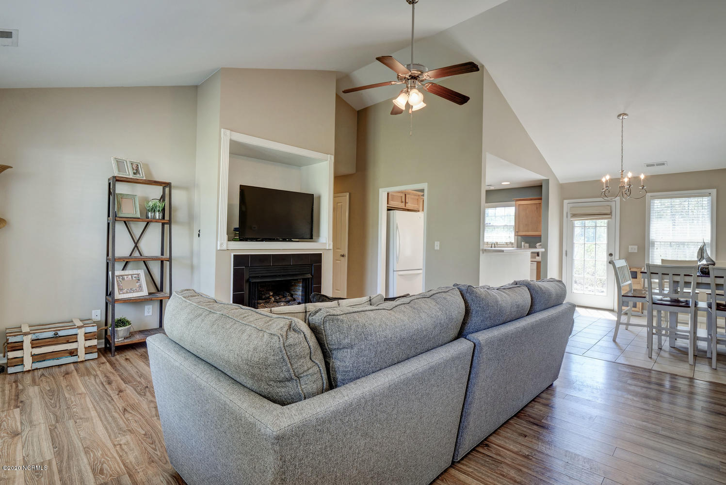 354 Folkstone Road Holly Ridge, NC 28445 - Photo 9 of 34 354 Folkstone Rd Surf City NC-large-008-