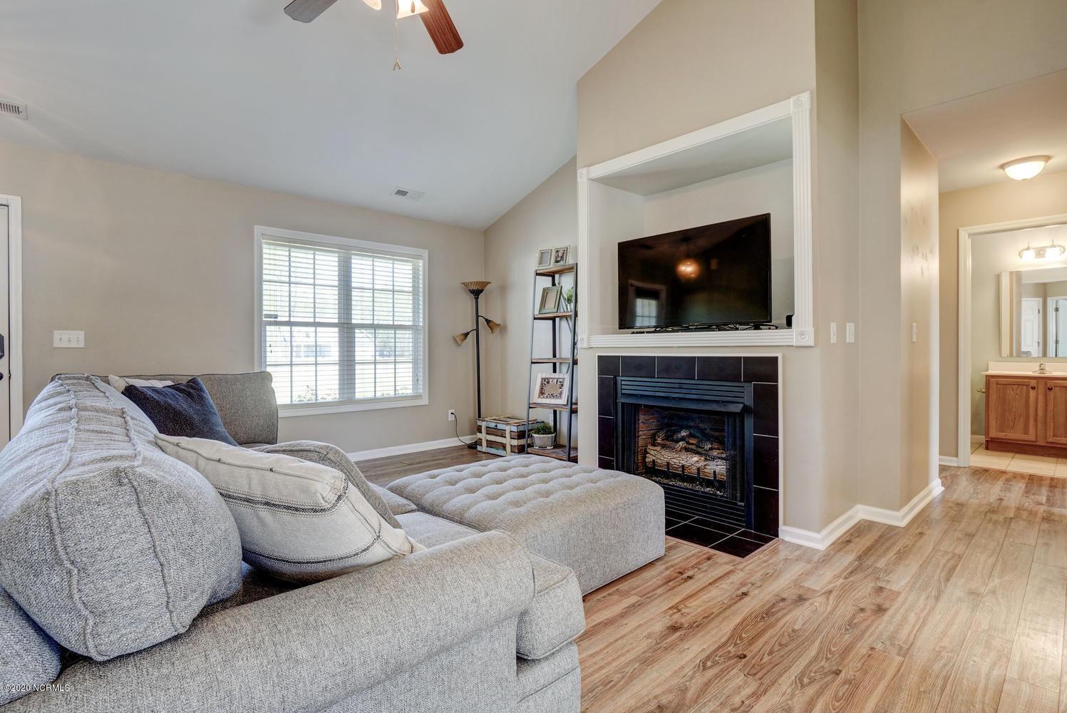 354 Folkstone Road Holly Ridge, NC 28445 - Photo 10 of 34 354 Folkstone Rd Surf City NC-large-009-