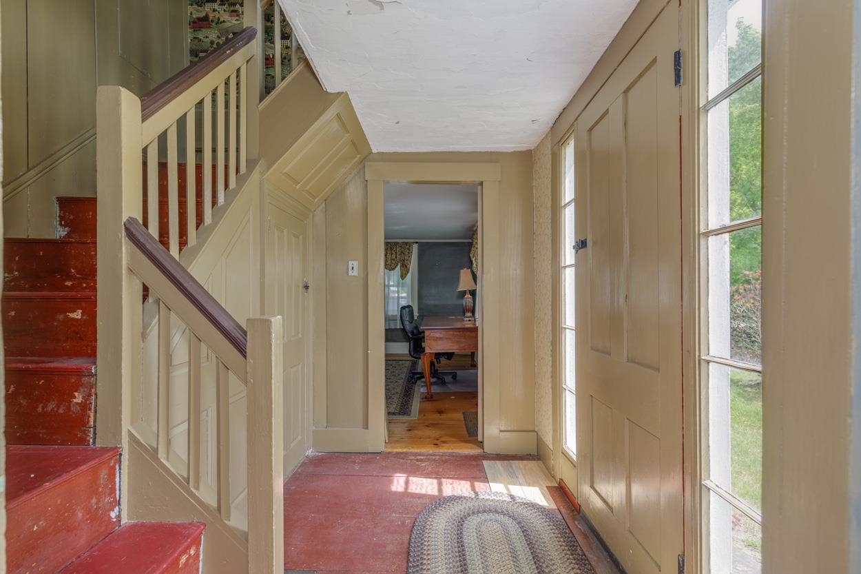2 Raymond Road Deerfield, NH 03037 - Photo 23 of 53