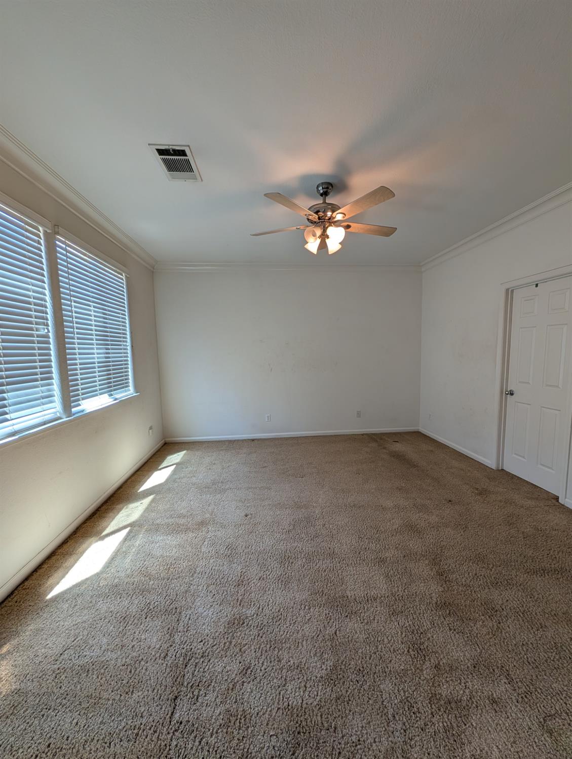 645 Sierra Avenue Reedley, CA 93654 - Photo 12 of 20
