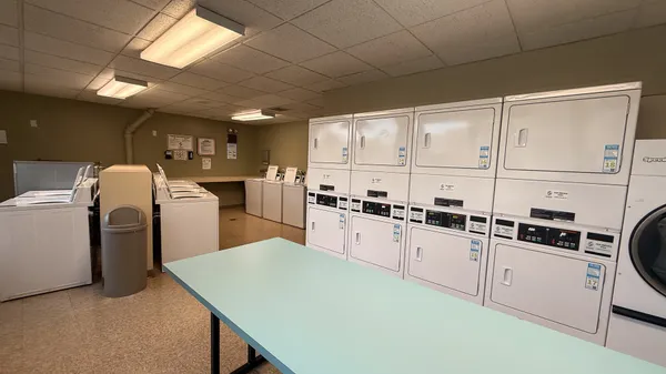$2,500 | 233 East Erie Street, Unit 1703, Chicago, IL 60611