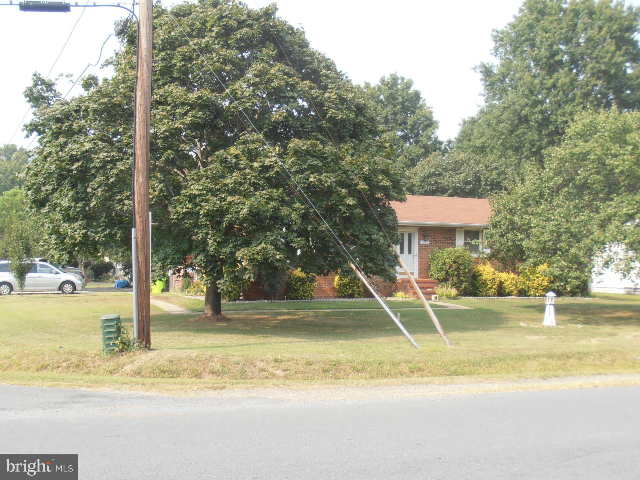 Exterior (Front)