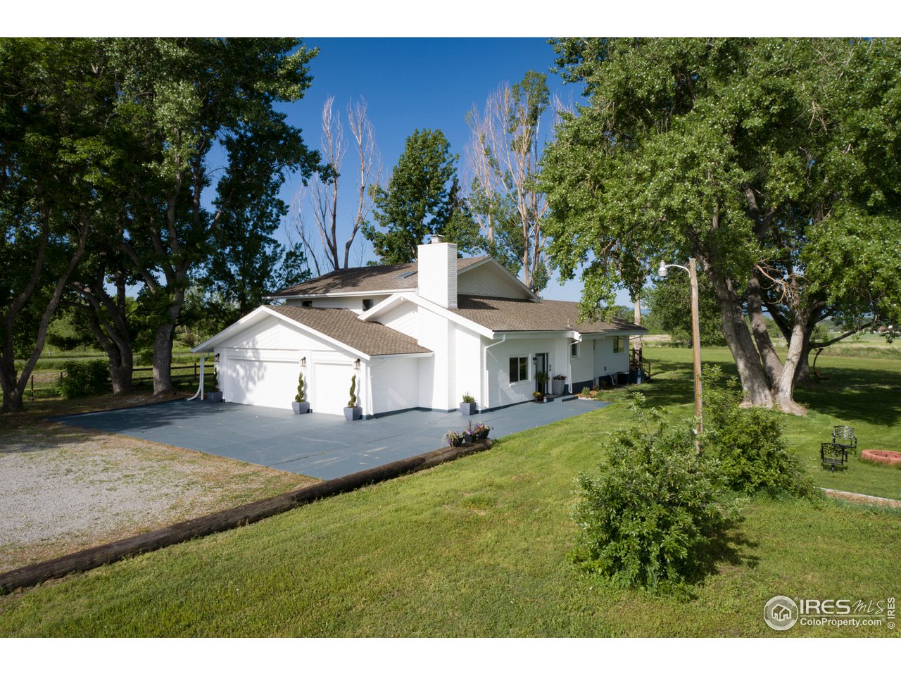 12481 Kenosha Road Erie, CO 80516 - Photo 3 of 39 Gallery Image 3