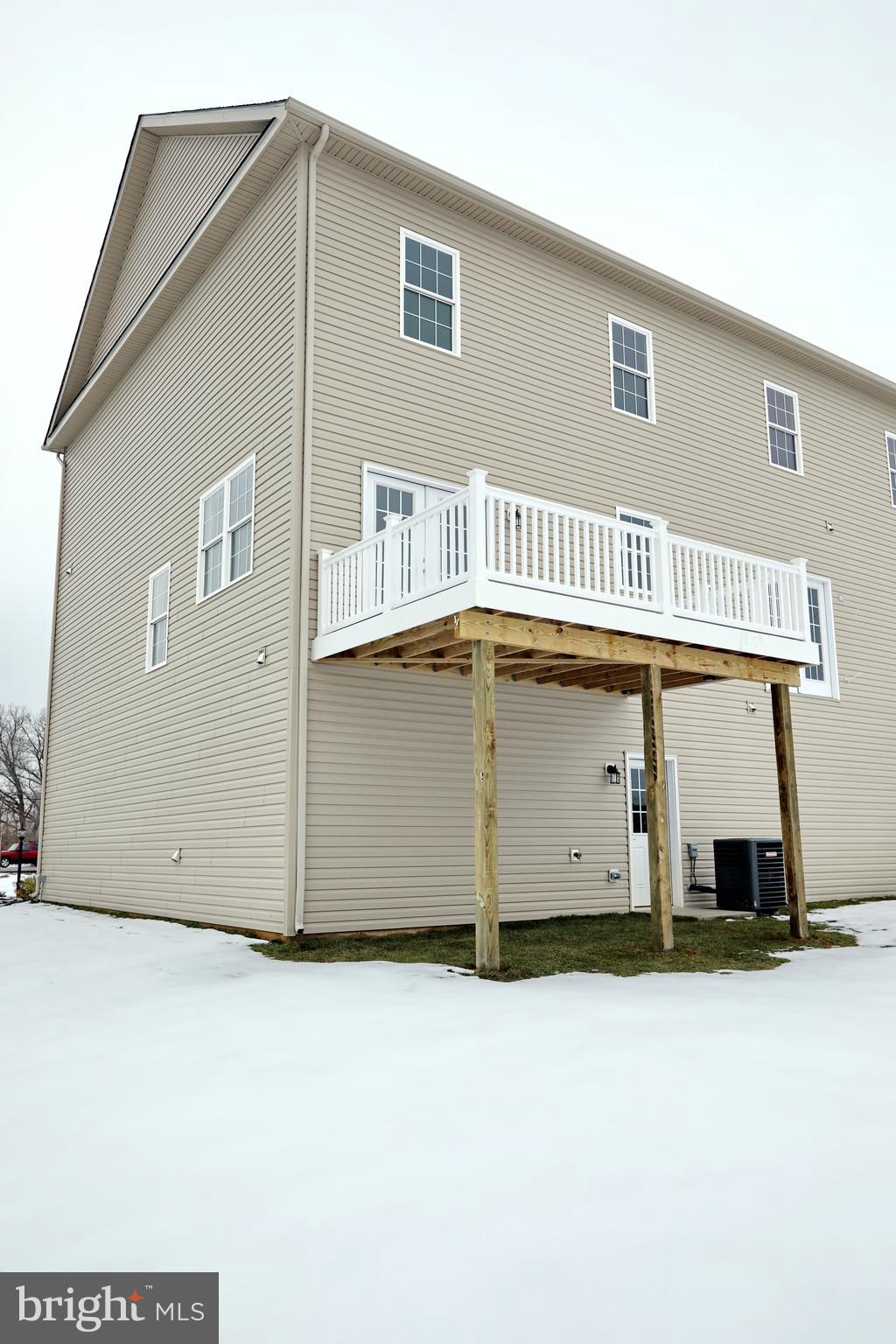 1052 Rye La La Plata, MD 20646 - Photo 3 of 80