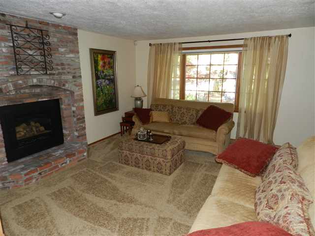 2810 East Oxbow Road Colbert, WA 99005 - Photo 1 of 8