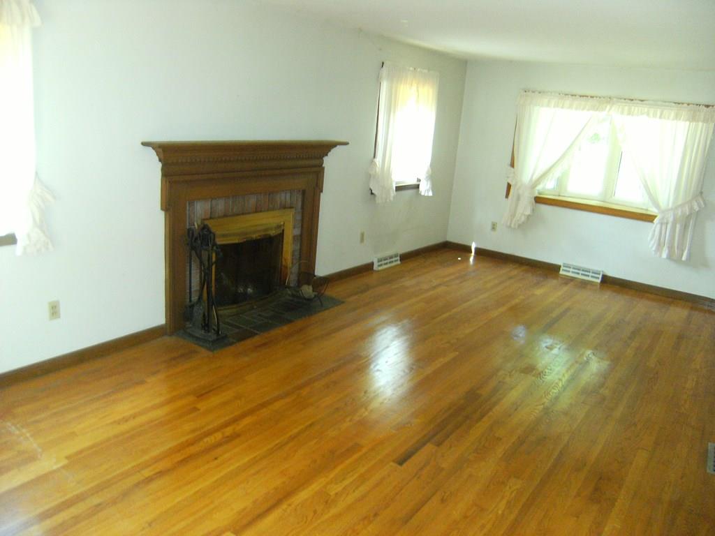 226 Mort Vining Road Southwick, MA 01077 - Photo 8 of 25 Gallery Image 8