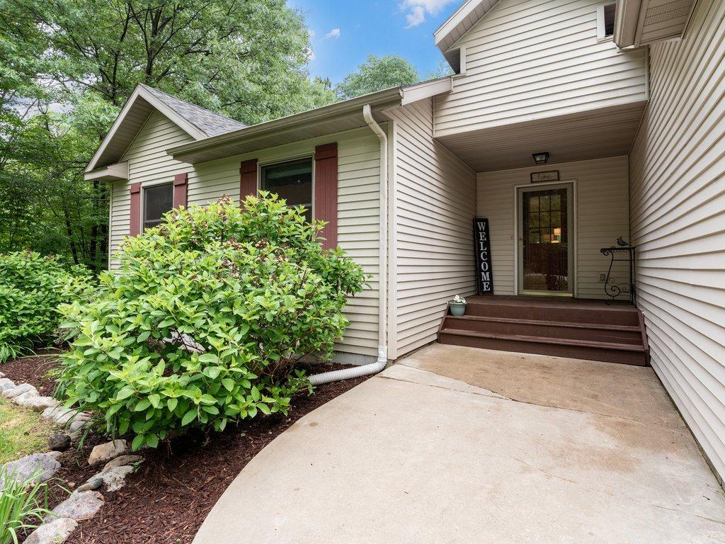 31958 Green Scene Drive Breezy Point, MN 56472 - Photo 2 of 29