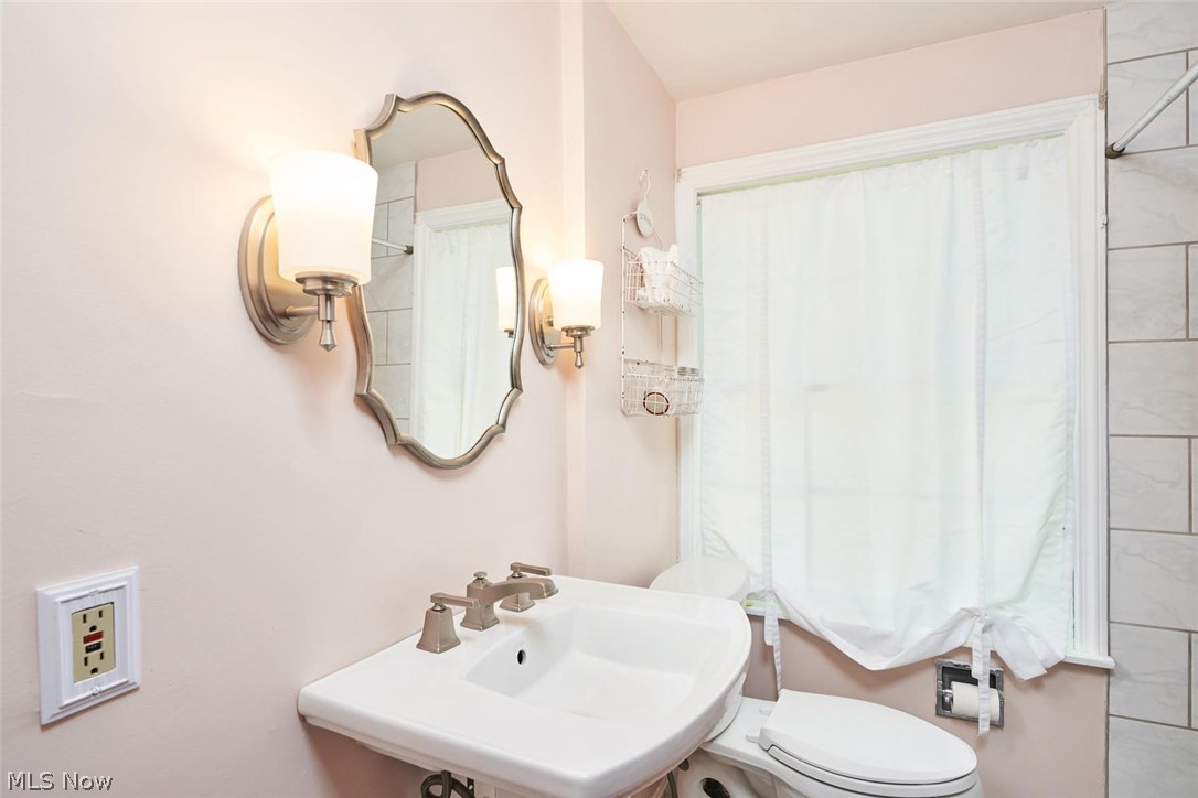 647 Merriman Road Akron, OH 44303 - Photo 10 of 20 Gallery Image 10
