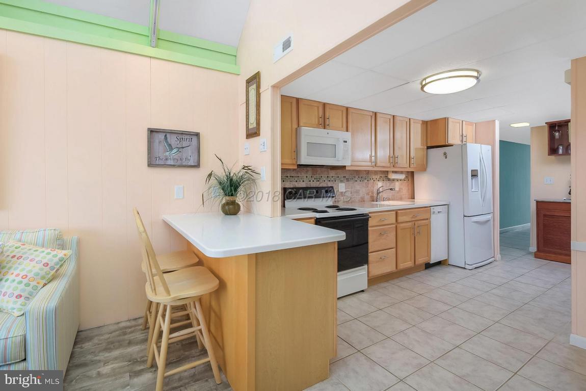 3 East 145th Street, Unit 303 Ocean City, MD 21842 - Photo 6 of 32
