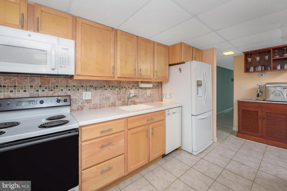 3 East 145th Street, Unit 303 Ocean City, MD 21842 - Photo 8 of 32