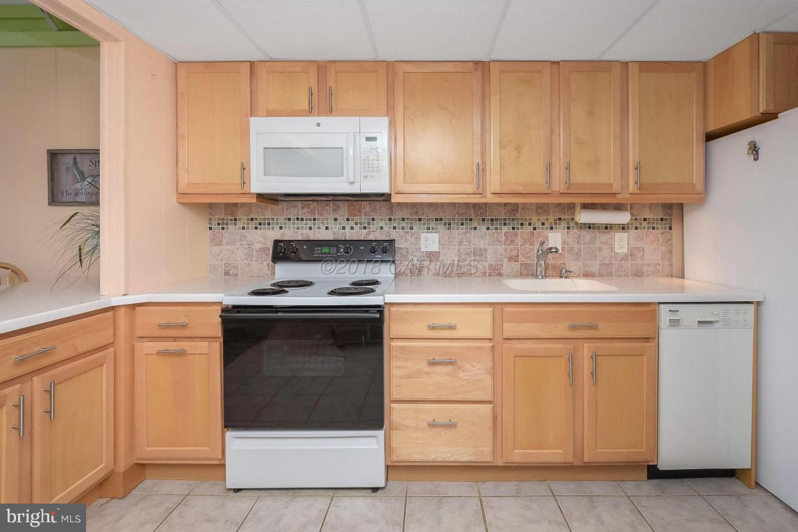 3 East 145th Street, Unit 303 Ocean City, MD 21842 - Photo 9 of 32