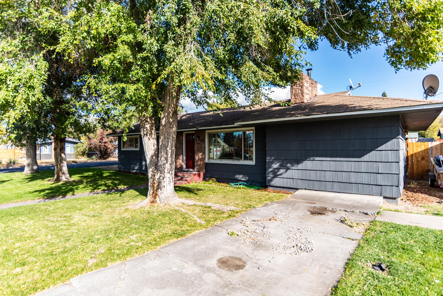 608 Southwest 14th Street Redmond, OR 97756 - Photo 2 of 26 Front 2 14th