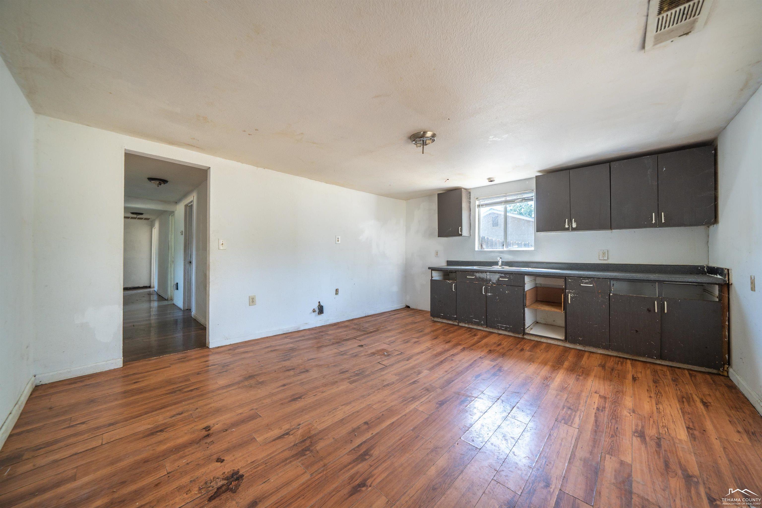 2631 Irwin Road Redding, CA 96002 - Photo 6 of 22