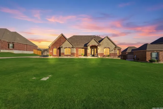 $675,000 | 239 Sittre Drive, Castroville, TX 78009