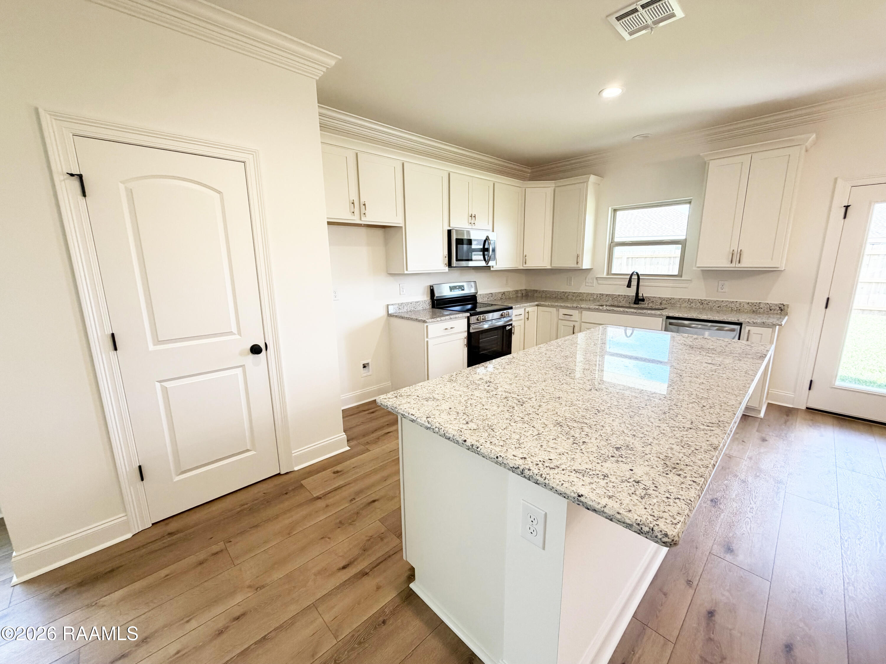 302 Mastermind Youngsville, LA 70592 - Photo 4 of 8
