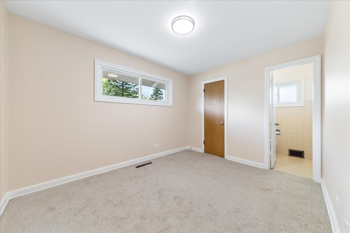 61 Miller Road Lake Zurich, IL 60047 - Photo 6 of 12