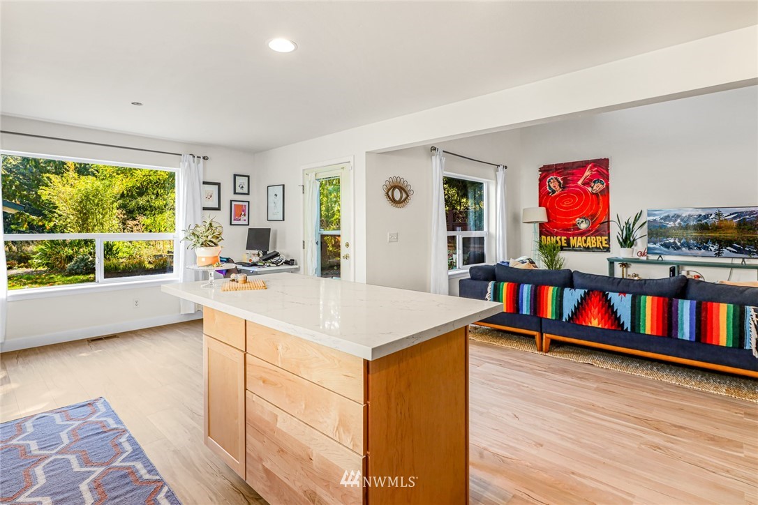 2458 Yew Street Road Bellingham, WA 98229 - Photo 14 of 33 Gallery Image 14