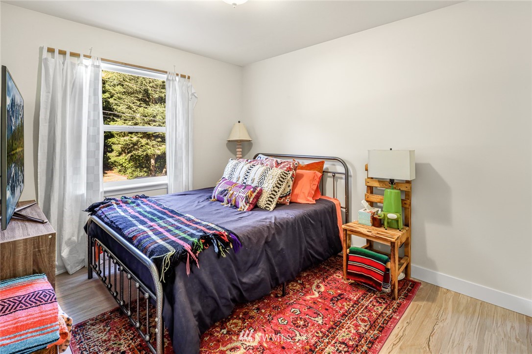 2458 Yew Street Road Bellingham, WA 98229 - Photo 20 of 33 Gallery Image 20