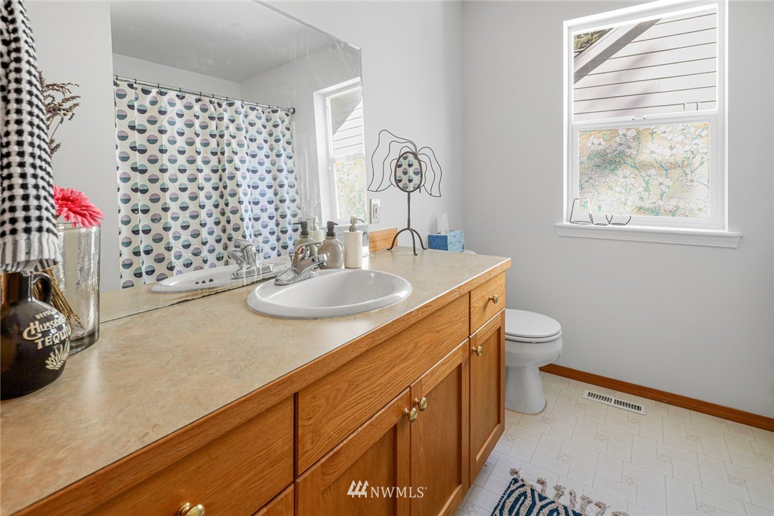 2458 Yew Street Road Bellingham, WA 98229 - Photo 23 of 33 Gallery Image 23