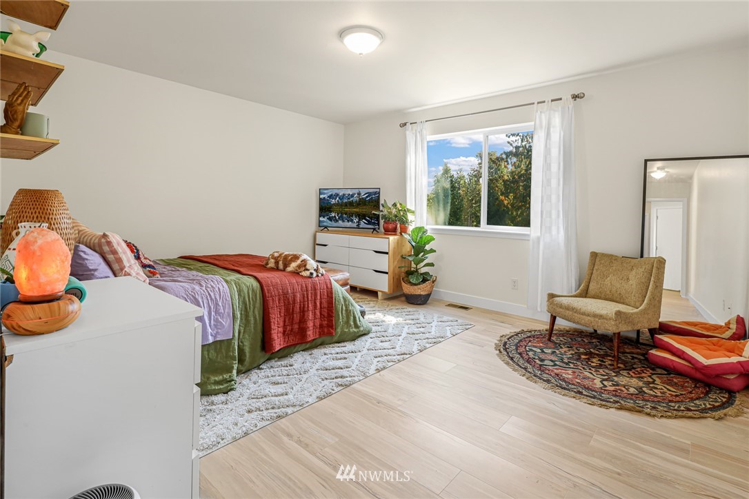 2458 Yew Street Road Bellingham, WA 98229 - Photo 24 of 33 Gallery Image 24