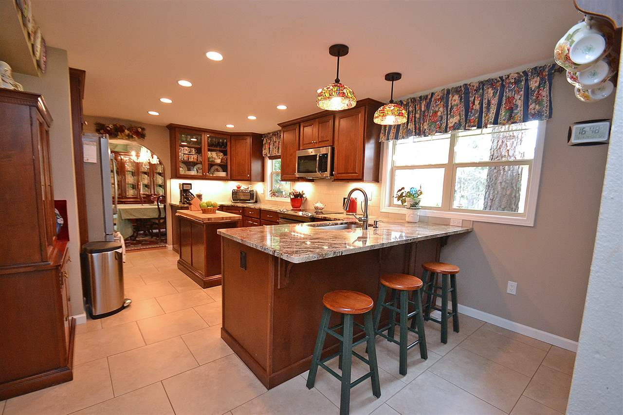4515 South Bowdish Road Spokane, WA 99206 - Photo 8 of 20