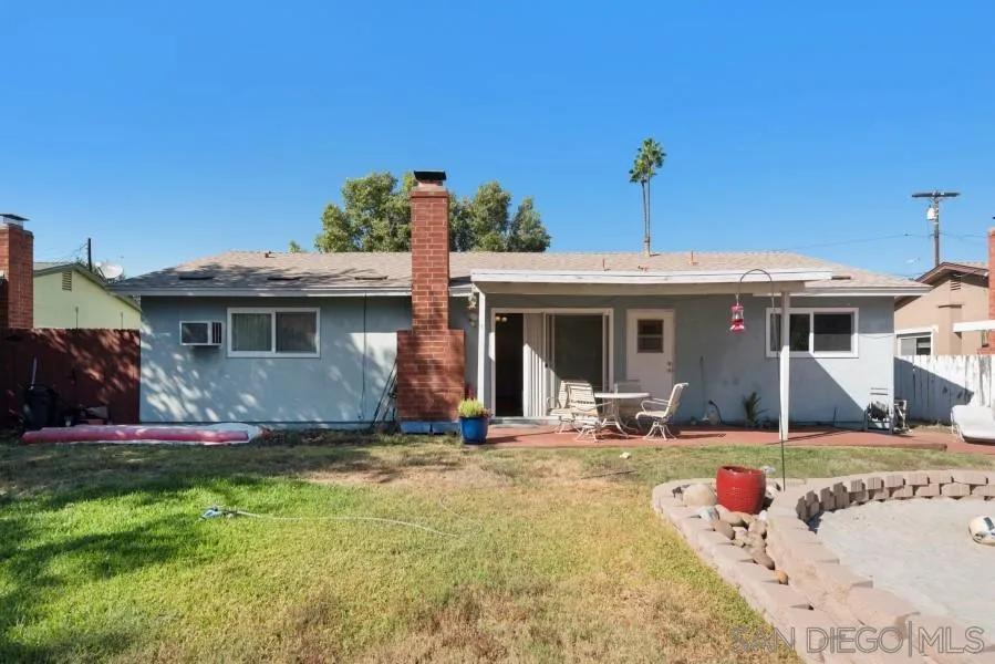 12841 Oak Knoll Road Poway, CA 92064 - Photo 17 of 22 Gallery Image 17