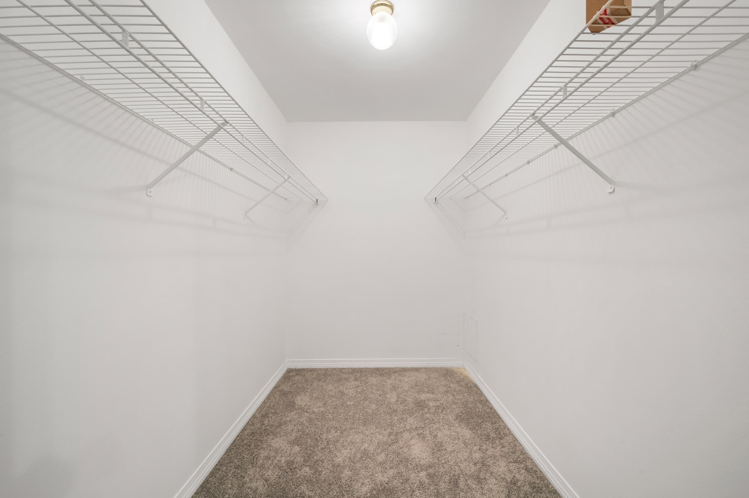 136 Donna Circle Daphne, AL 36526 - Photo 17 of 28 Walk In Closets
