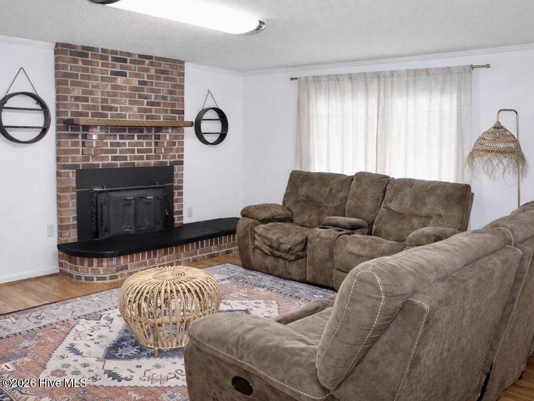6253 Livingston Chapel Road Delco, NC 28436 - Photo 13 of 26 Living room