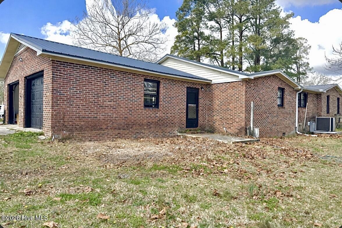 6253 Livingston Chapel Road Delco, NC 28436 - Photo 2 of 26 Back