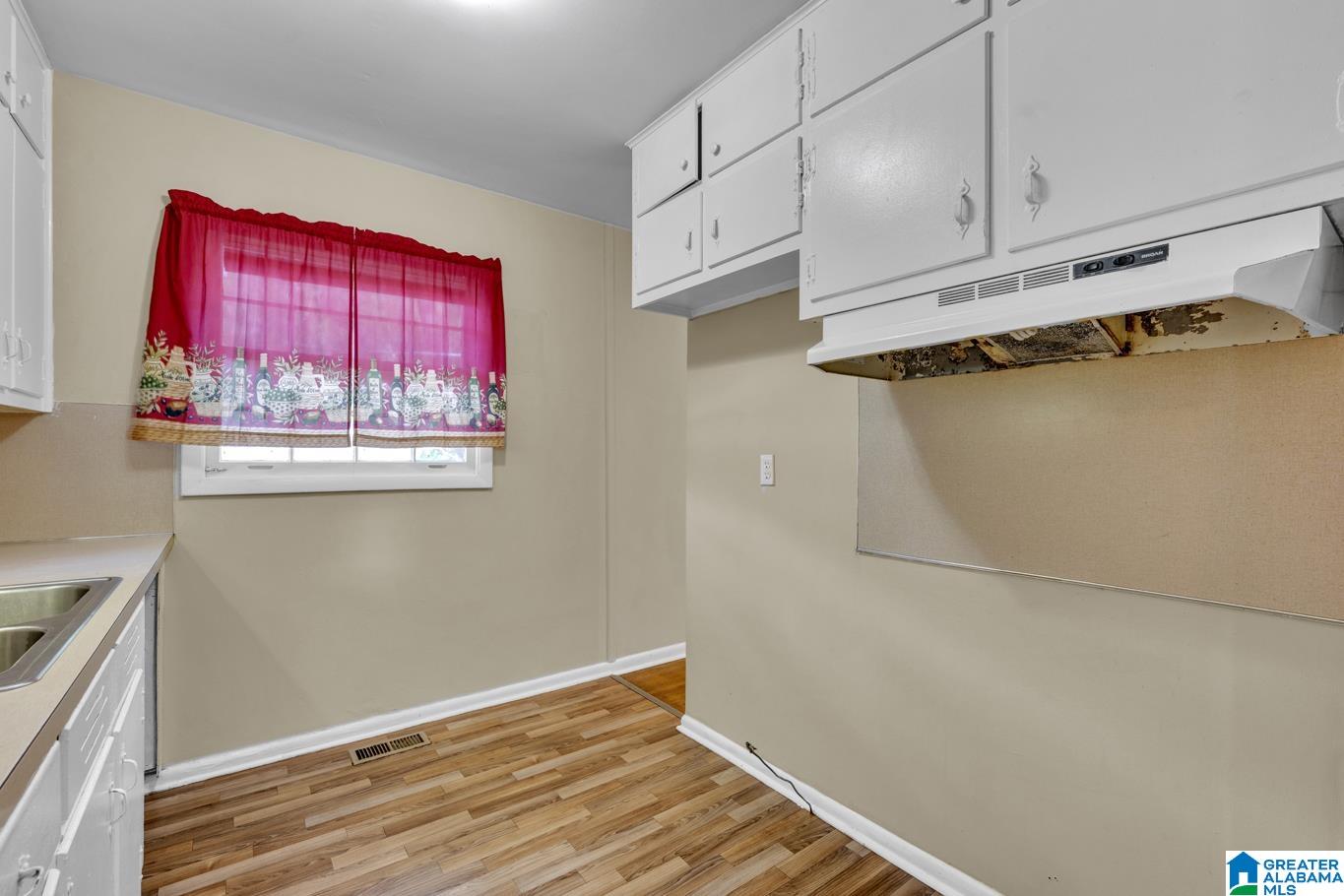 232 Navajo Trail Road Birmingham, AL 35215 - Photo 9 of 21 Gallery Image 9