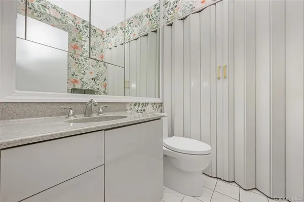 $739,000 | 3017 Roxbury Road, Oceanside, NY 11572