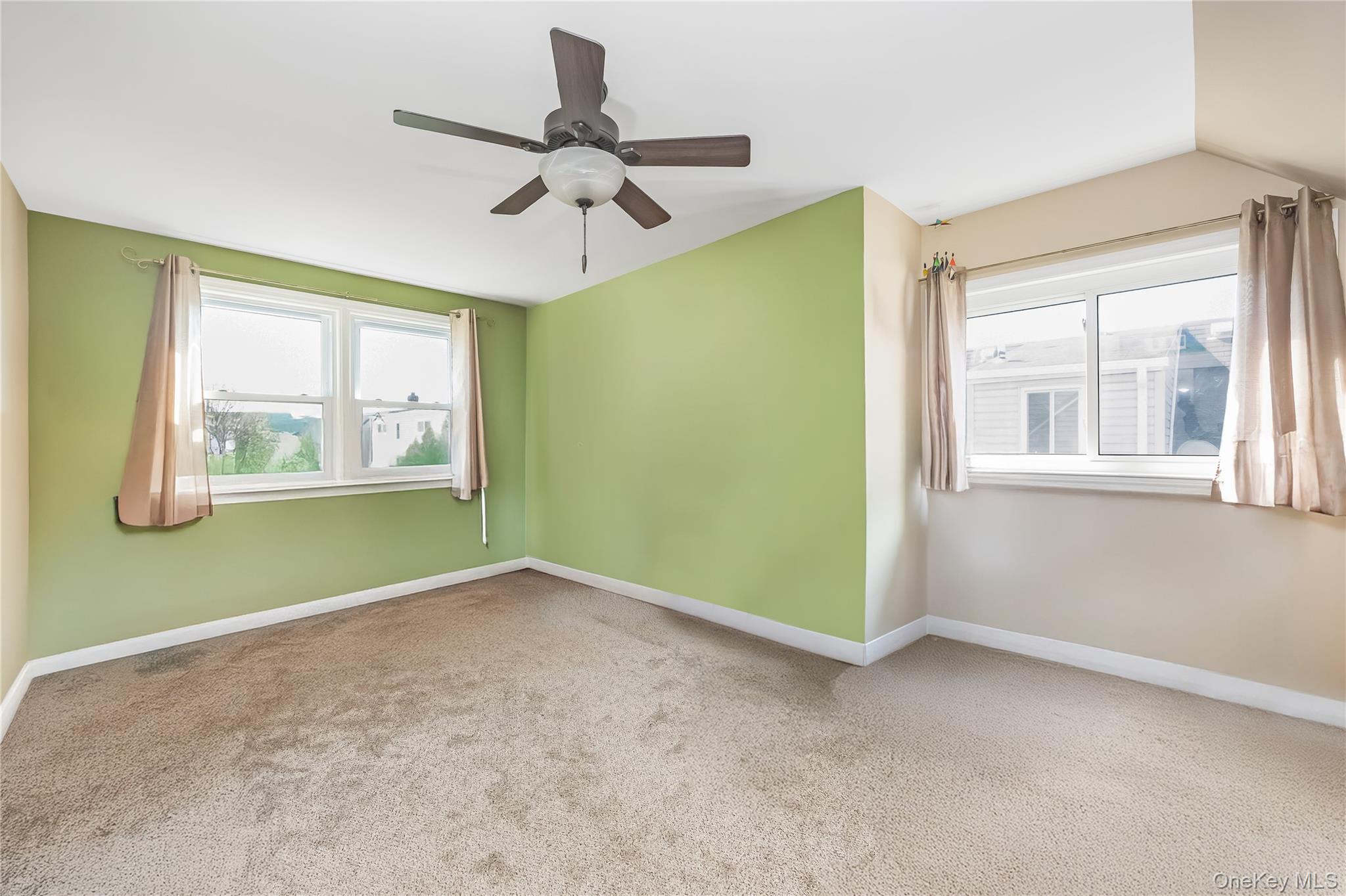 3017 Roxbury Road Oceanside, NY 11572 - Photo 19 of 29