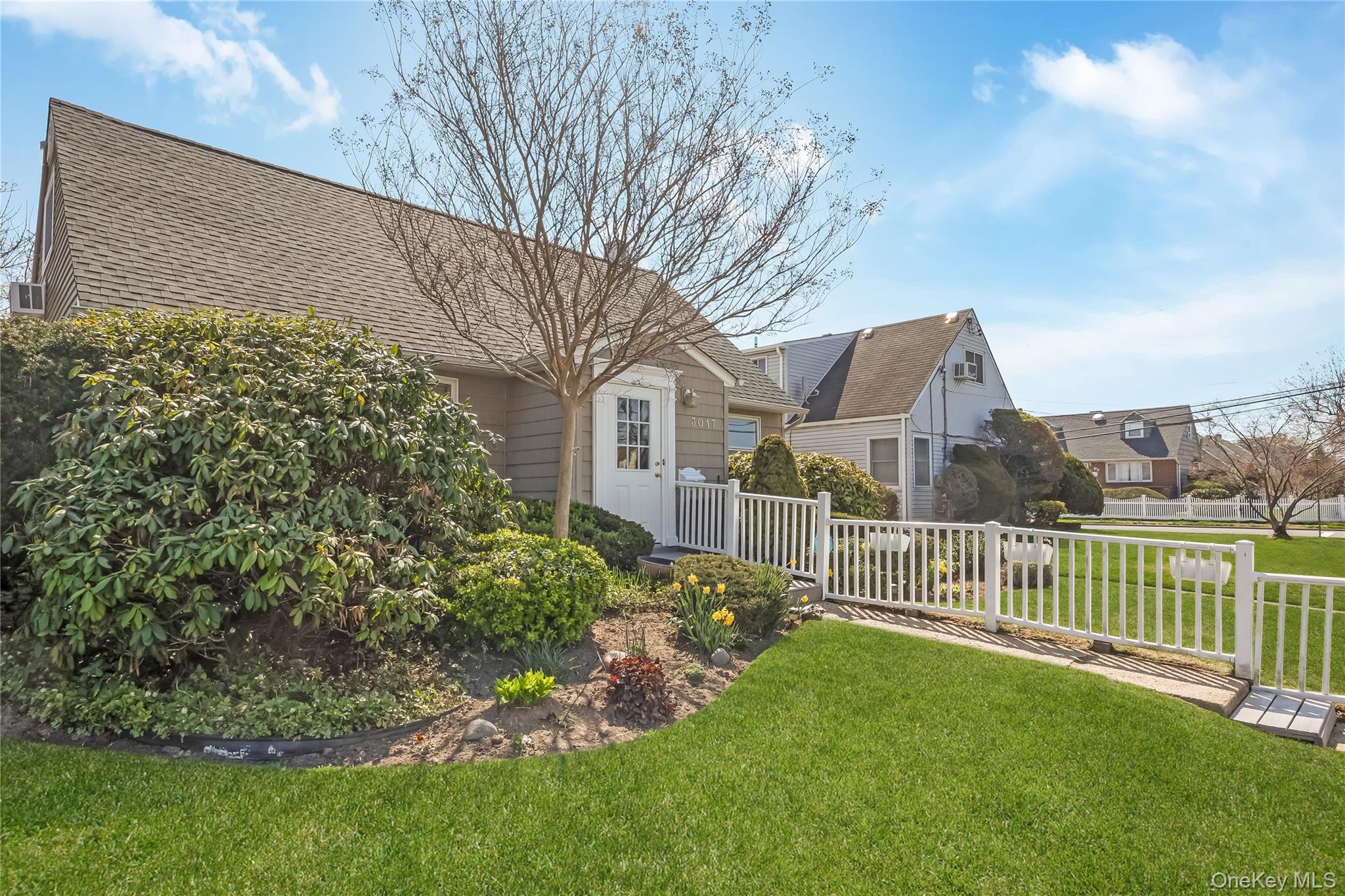 3017 Roxbury Road Oceanside, NY 11572 - Photo 2 of 29