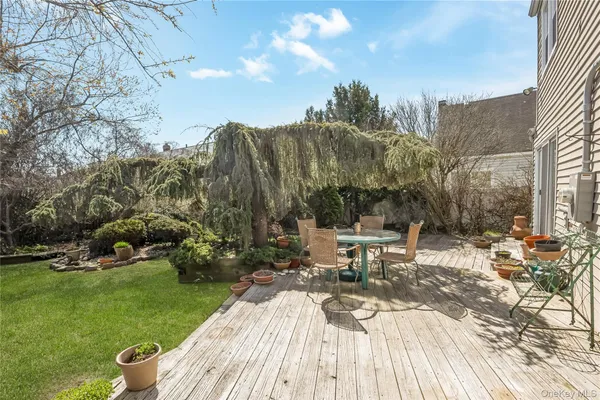 $739,000 | 3017 Roxbury Road, Oceanside, NY 11572